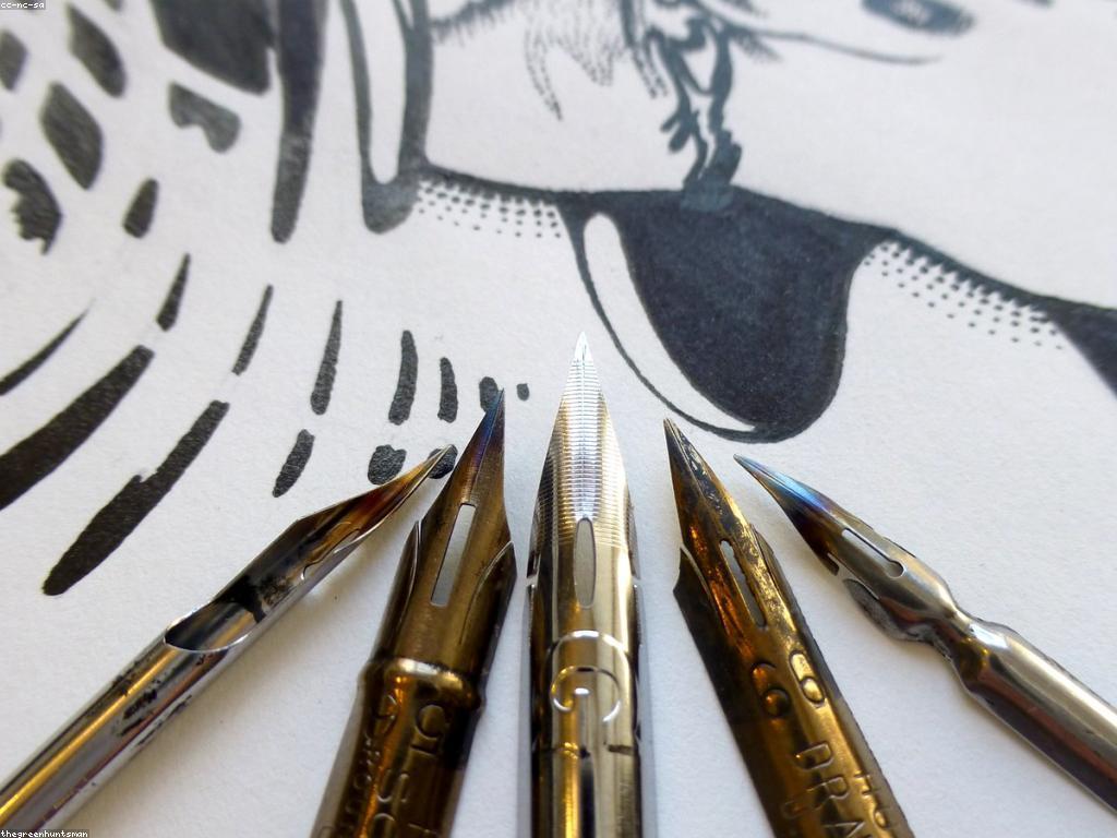 ឧបករណ៍ និងសម្ភារៈ៖ ជាគន្លងសម្រាប់ការងារដែលមានប្រសិទ្ធភាព